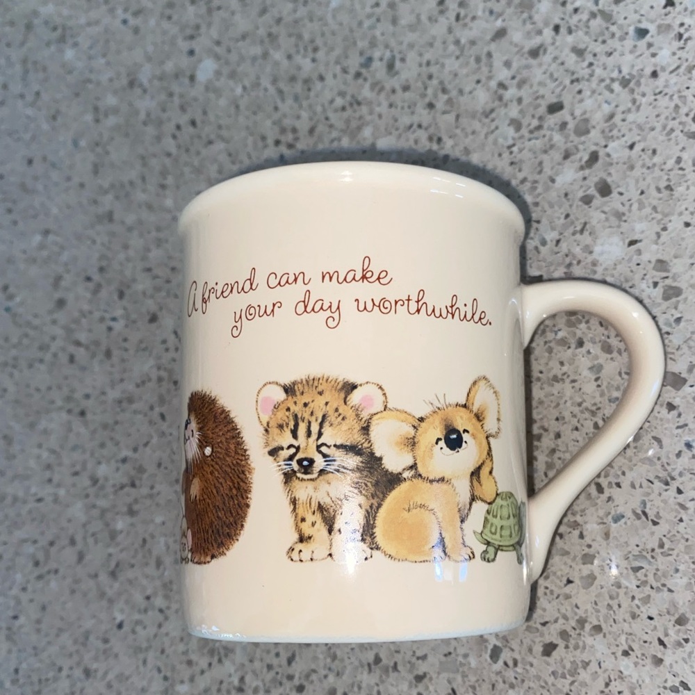 VINTAGE 1983 HALLMARK FRIENDSHIP MUG BABY ANIMALS MUG MATES MADE IN JAPAN